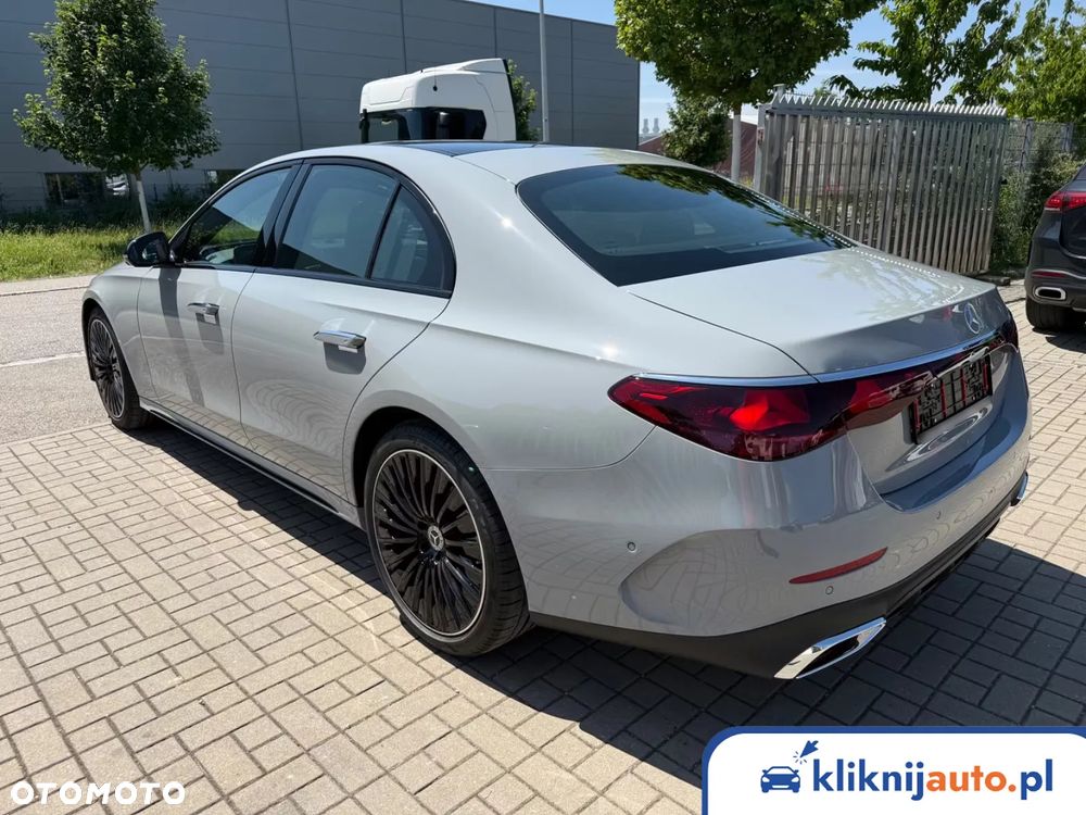 Mercedes-Benz Klasa E 220 d mHEV 4-Matic AMG 9G-Tronic - 4