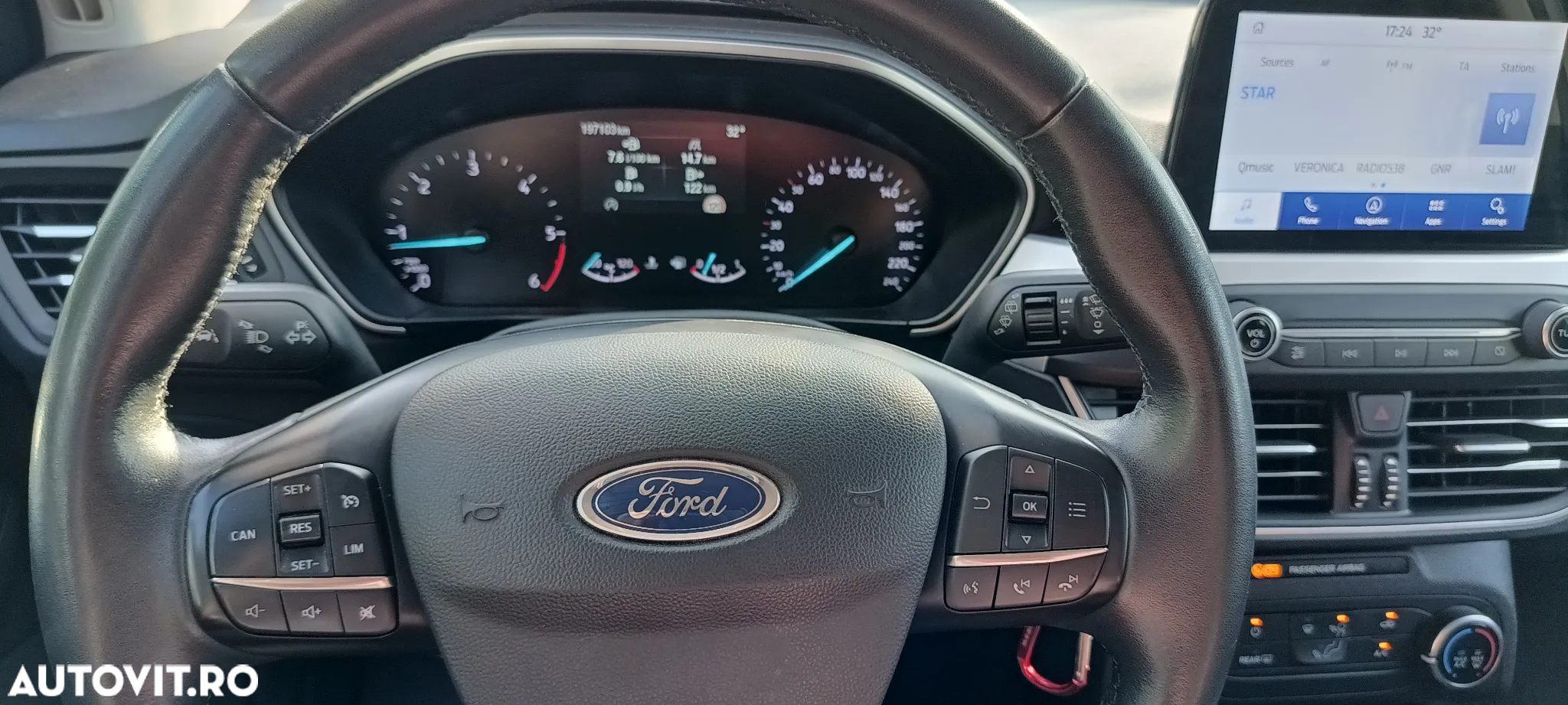 Ford Focus 1.5 EcoBlue Titanium Business - 12