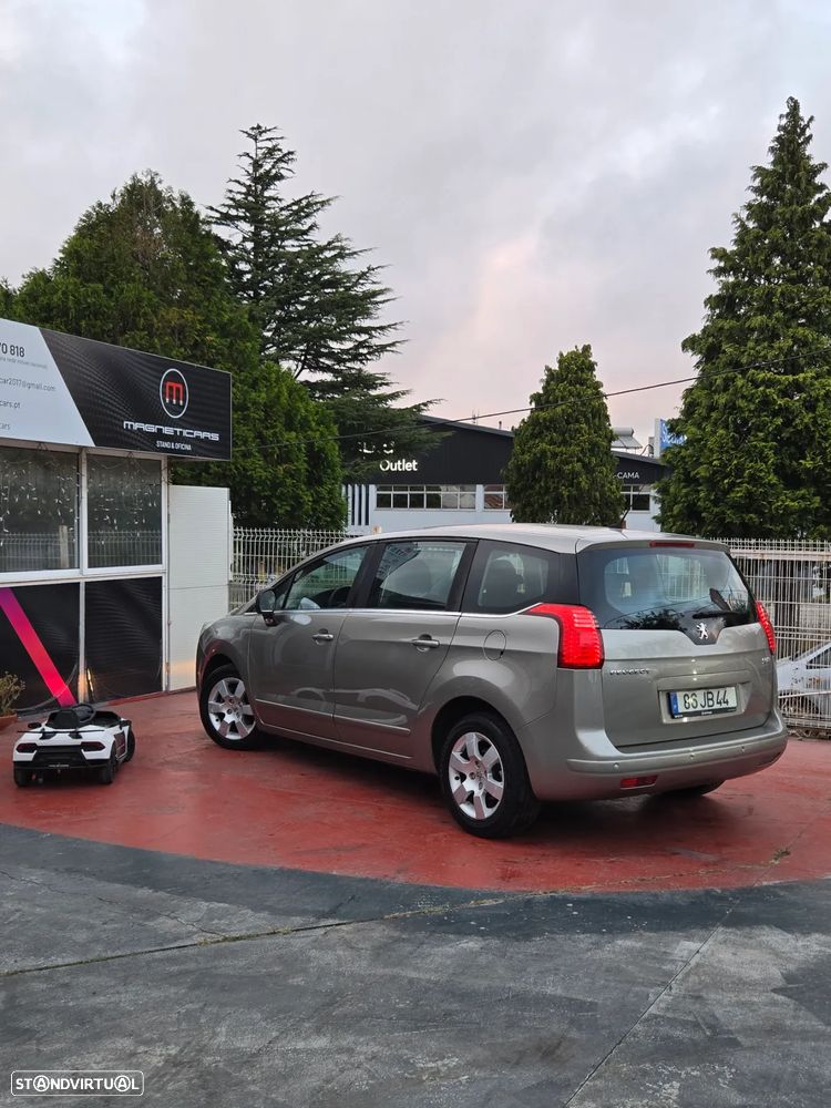 Peugeot 5008 1.6 HDi Premium - 15