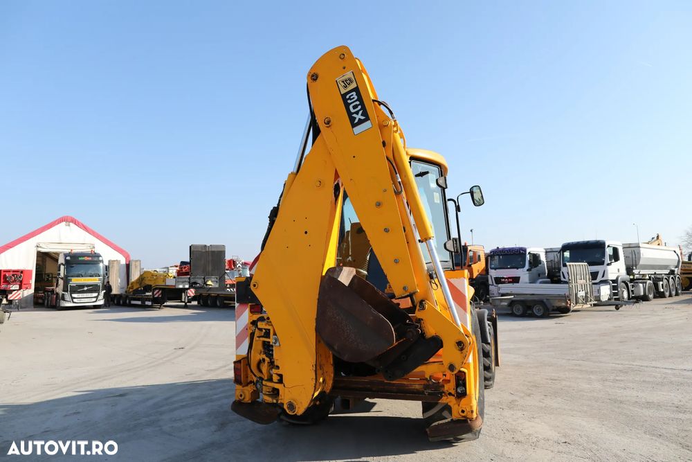 JCB 3CX 4T - 4