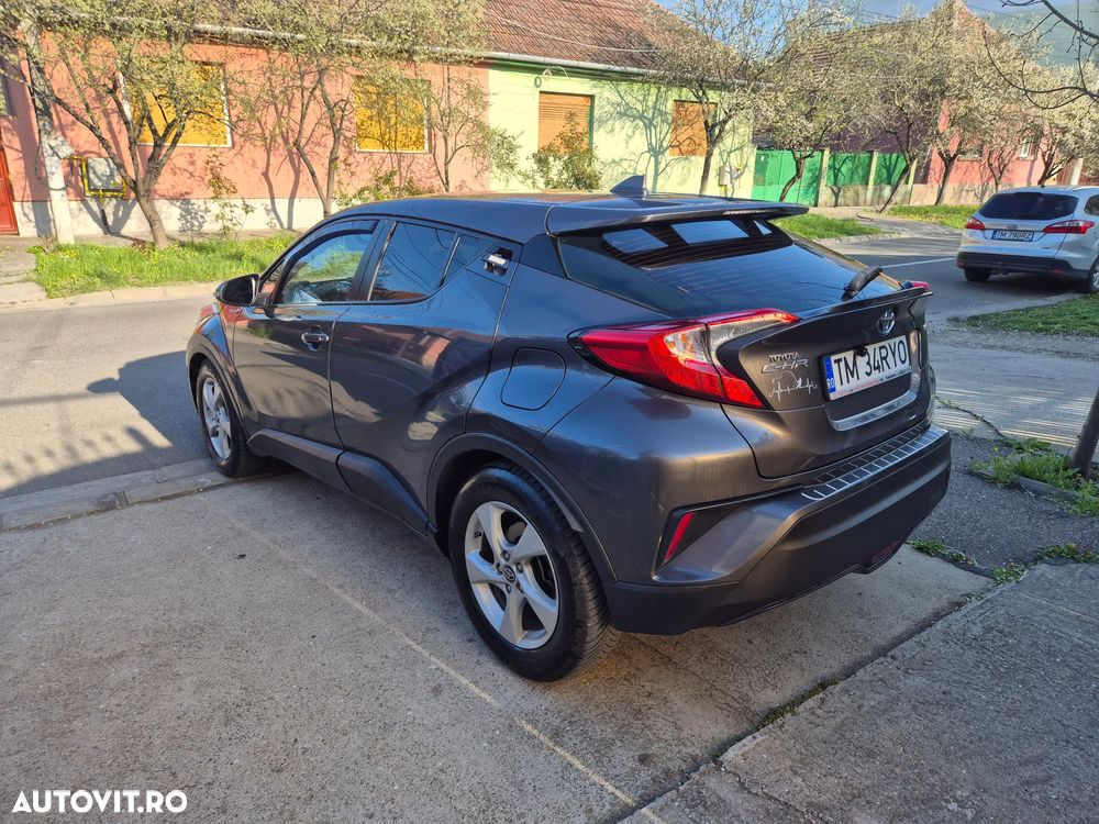 Toyota C-HR 1.8 HSD 4x2 CVT C-enter - 9
