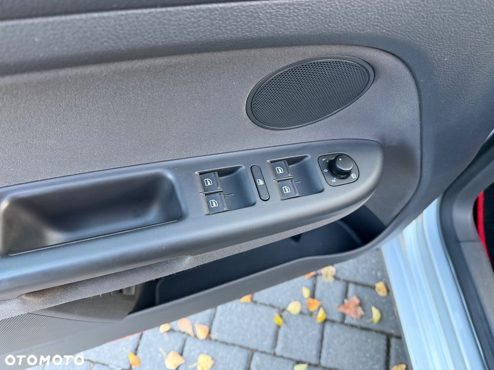 Volkswagen Golf Plus - 28