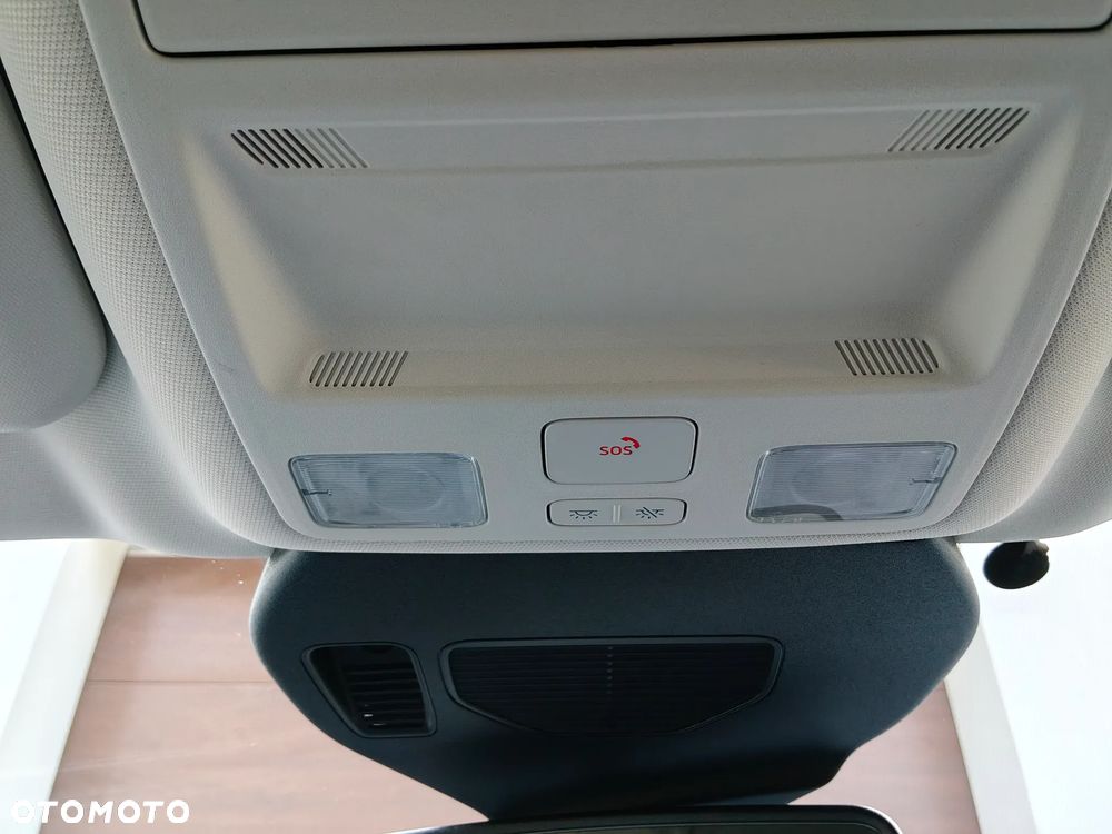 Ford Kuga - 24