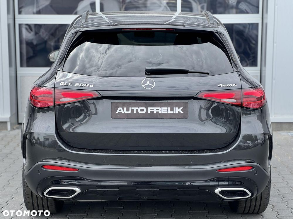 Mercedes-Benz GLC 200 d mHEV 4-Matic AMG Line - 11