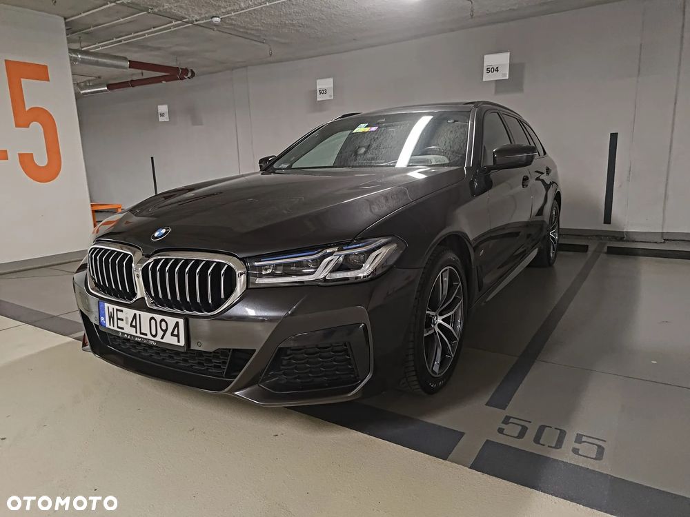 BMW Seria 5 520d xDrive - 1