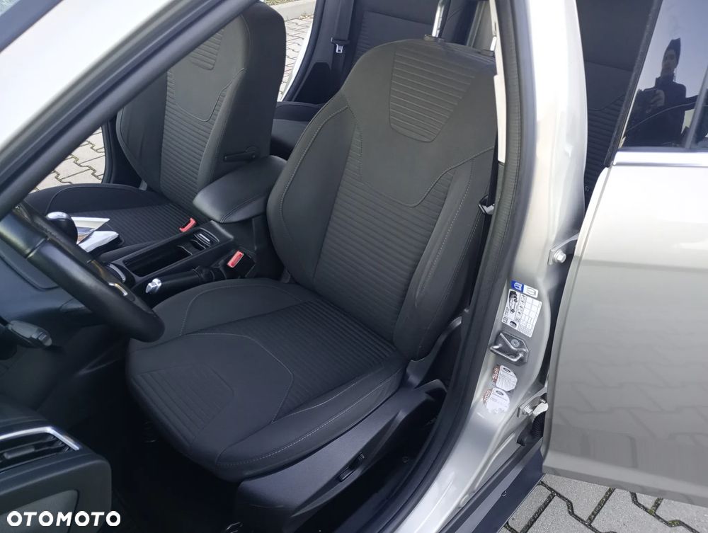 Ford Focus 2.0 TDCi DPF Start-Stopp-System Titanium - 14