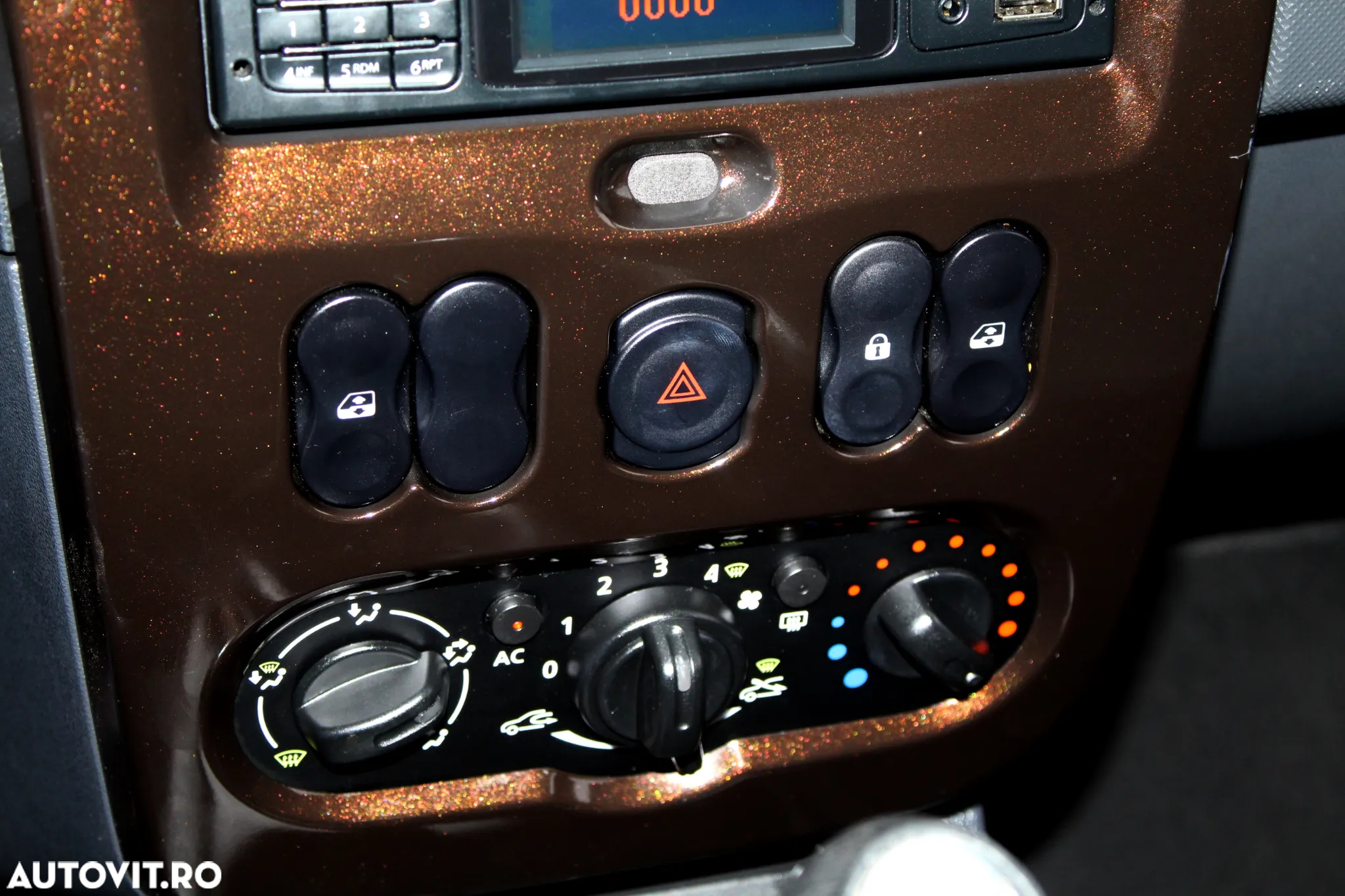 Dacia Duster dCi 110 FAP 4x2 Prestige - 14