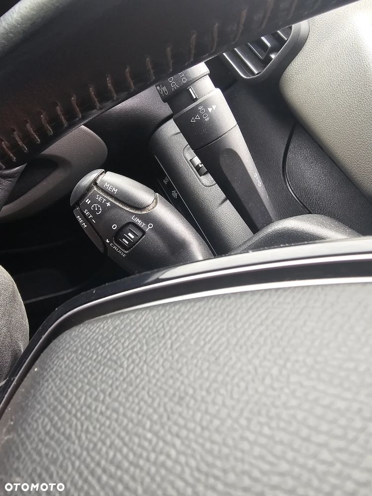 Peugeot Rifter BlueHDI 130 L1 Allure Pack - 11