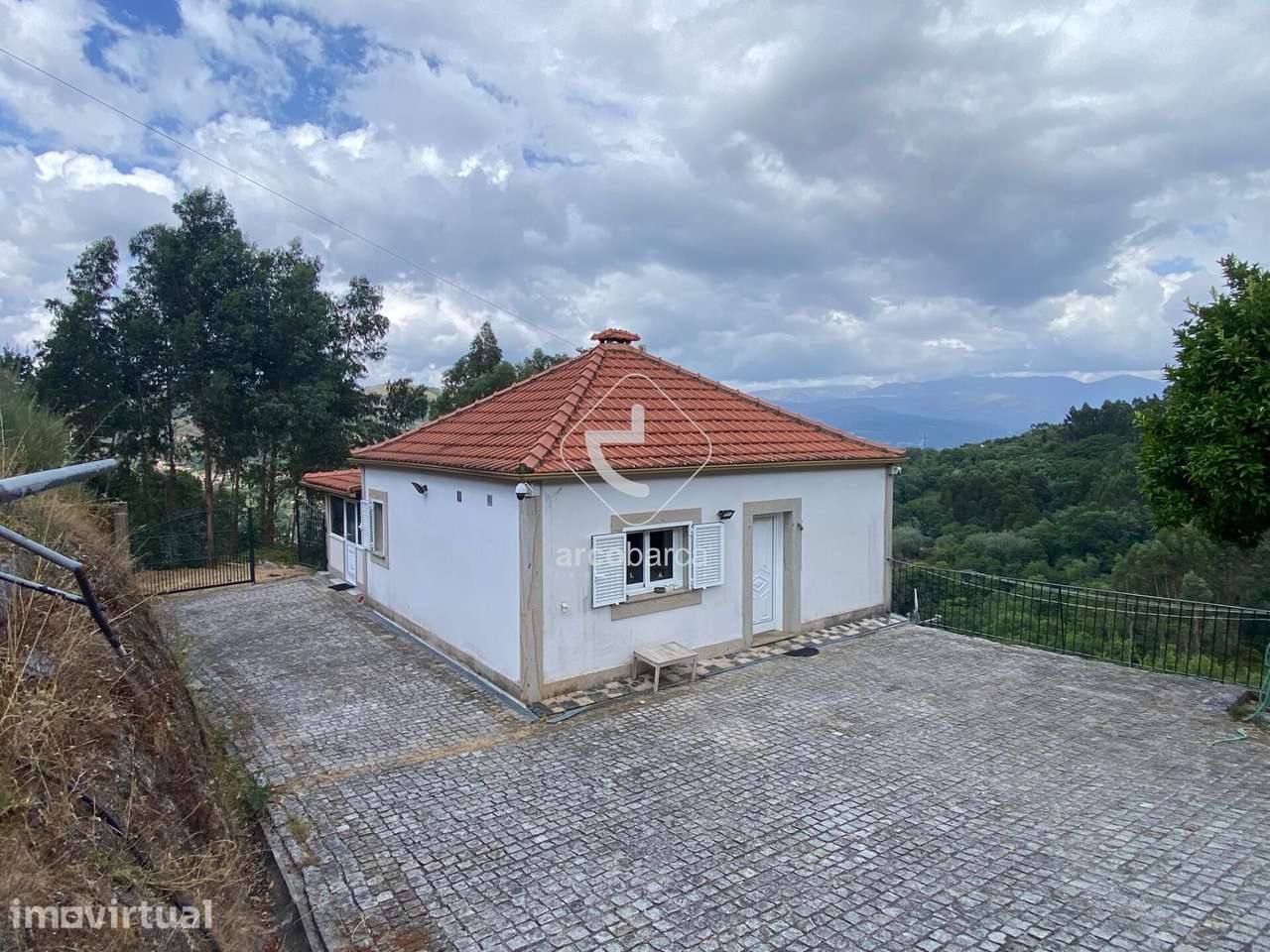 Moradia T2 com mais de 1 hectare de terreno e vistas panoramicas – Rio - Grande imagem: 2/32