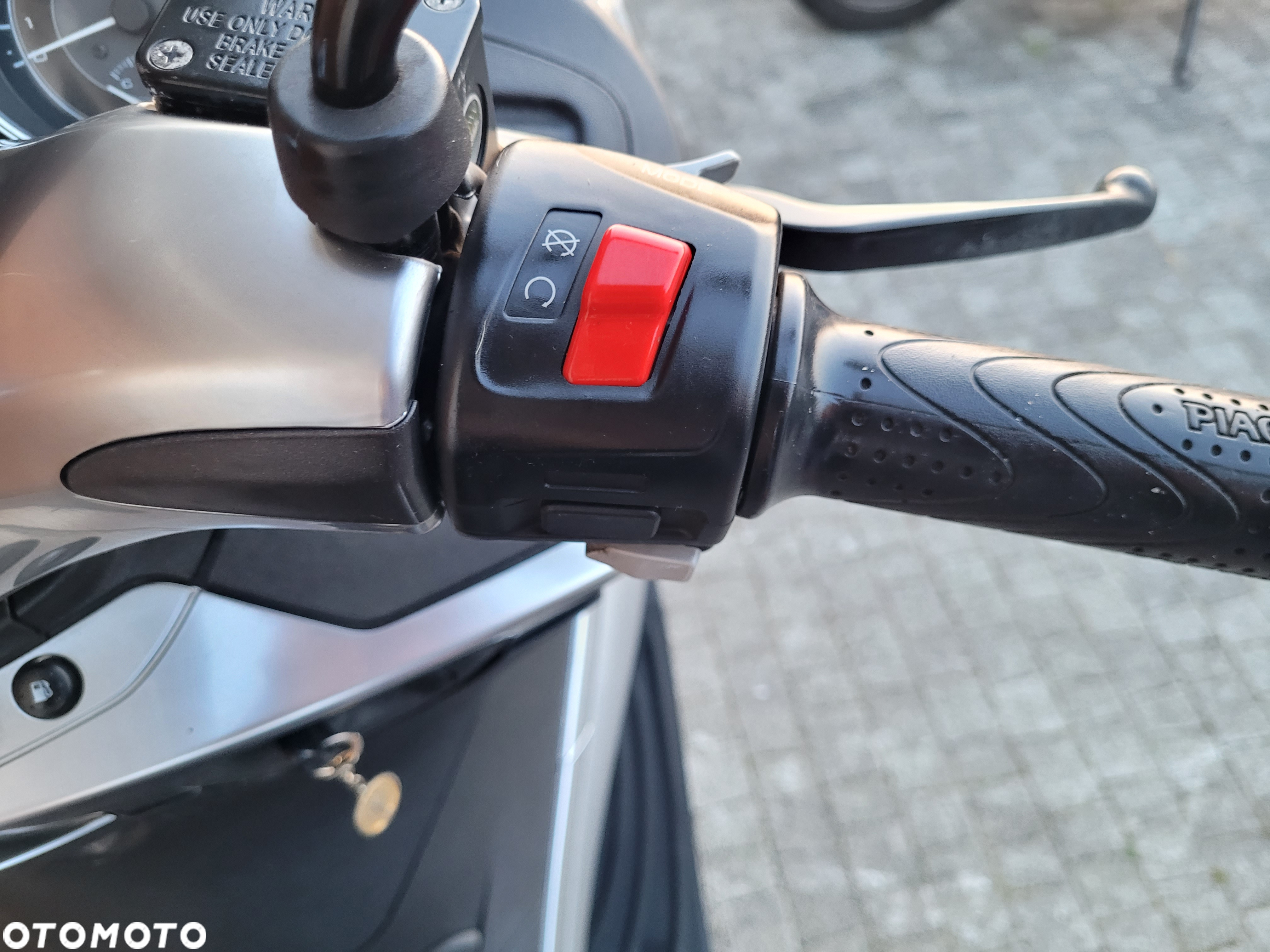 Piaggio X10 - 17