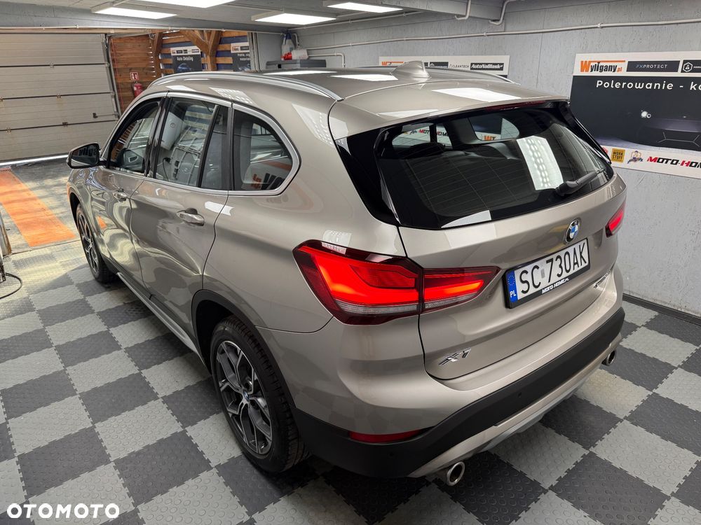 BMW X1 xDrive20i - 6