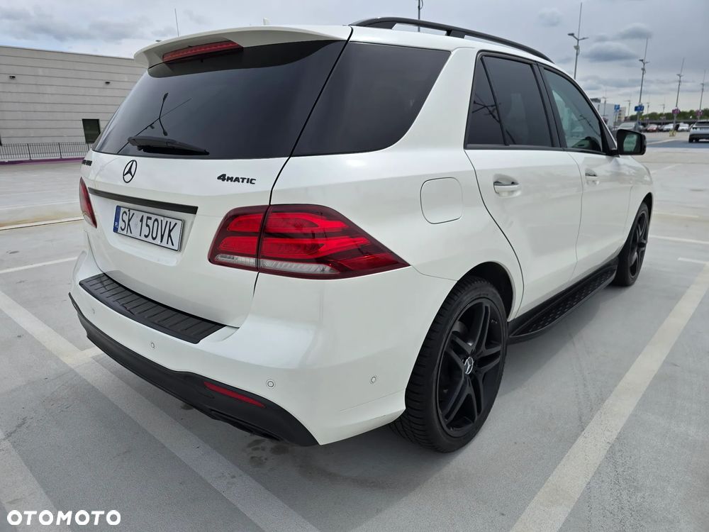 Mercedes-Benz GLE 400 4-Matic 9G-TRONIC - 4