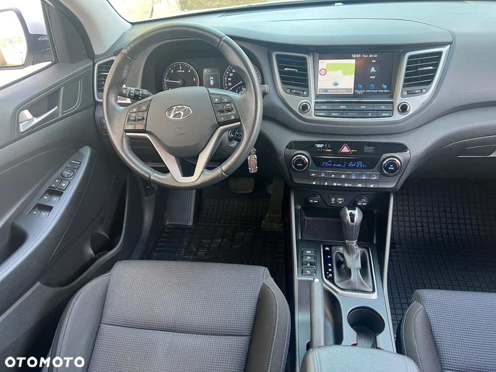 Hyundai Tucson 1.7 CRDI BlueDrive Comfort 2WD DCT - 14