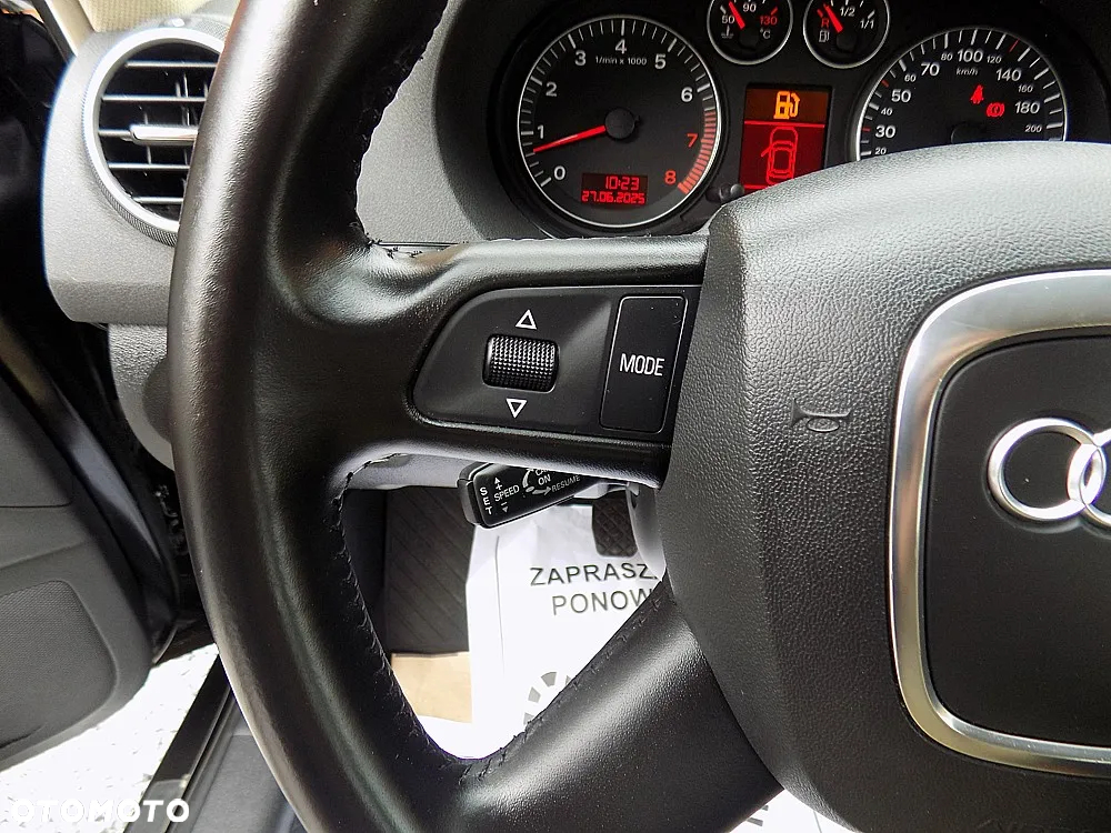 Audi A3 1.6 Attraction - 11