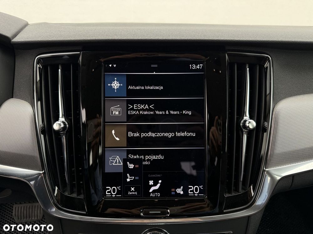 Volvo V90 Cross Country - 18