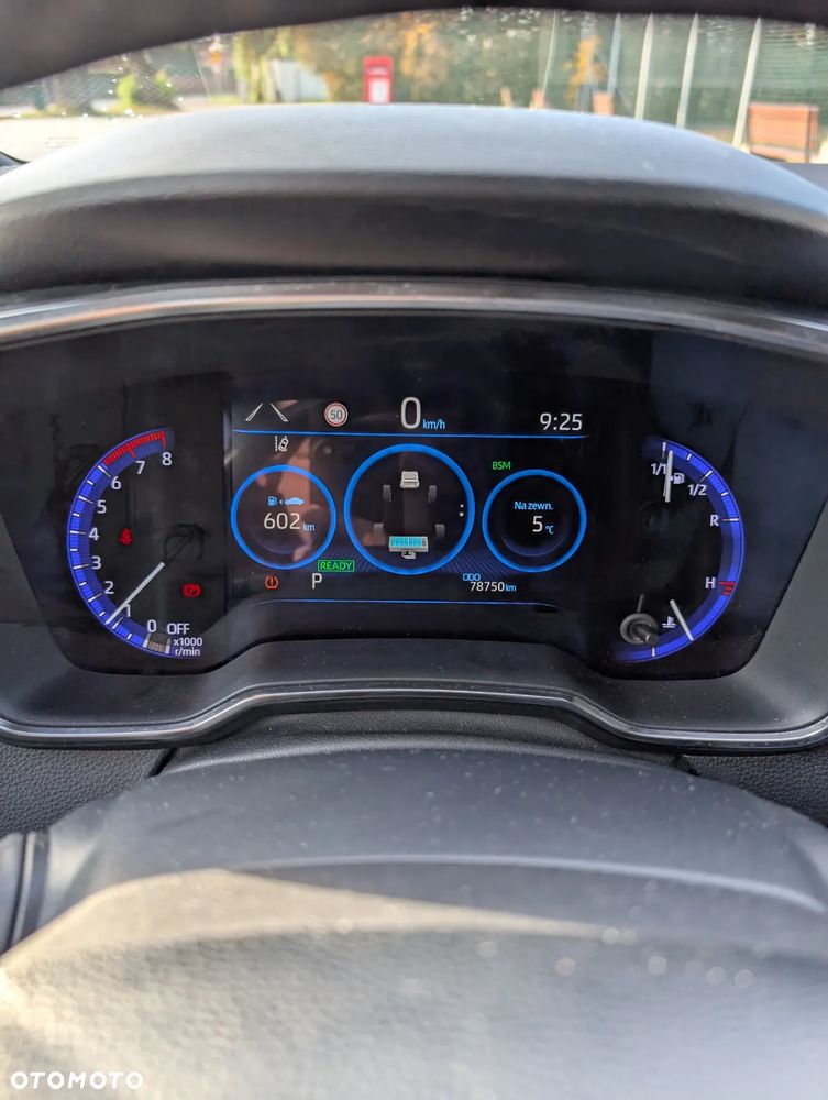 Toyota Corolla 2.0 Hybrid Executive - 18