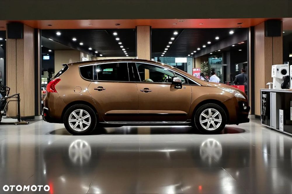 Peugeot 3008 2.0 HDi HYbrid4 - 3