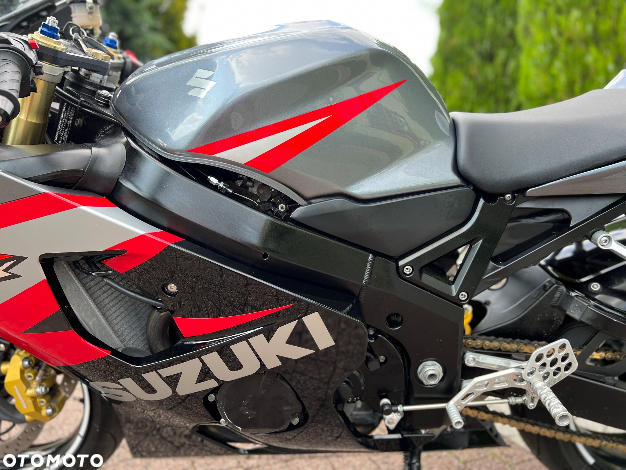 Suzuki GSX-R - 24