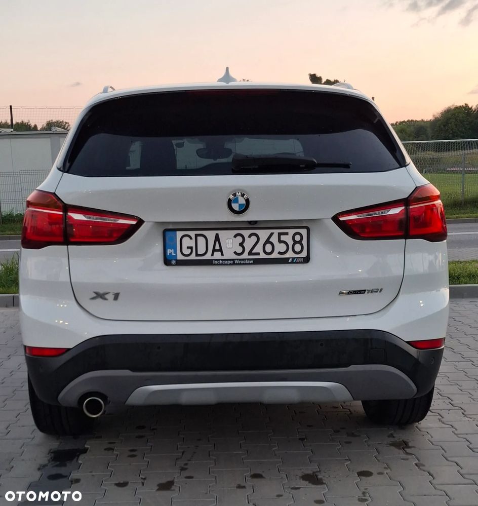 BMW X1 sDrive18i xLine - 8
