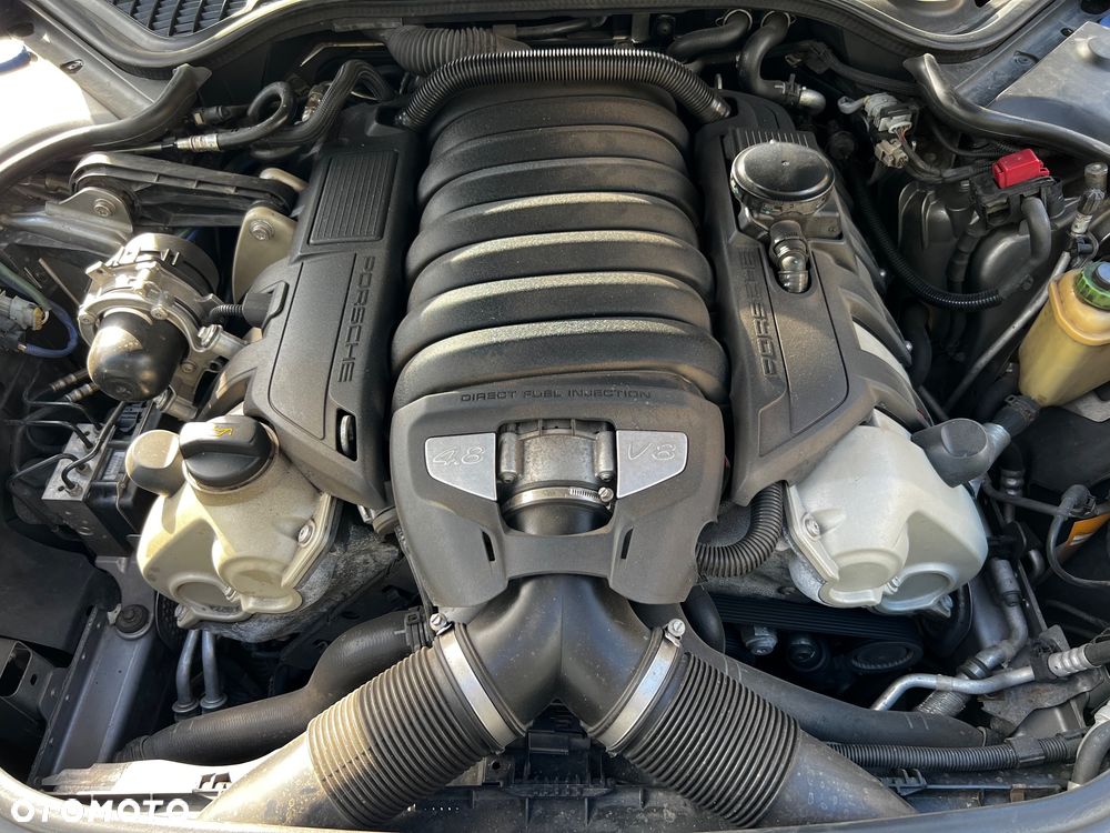 Porsche Panamera 4S - 23