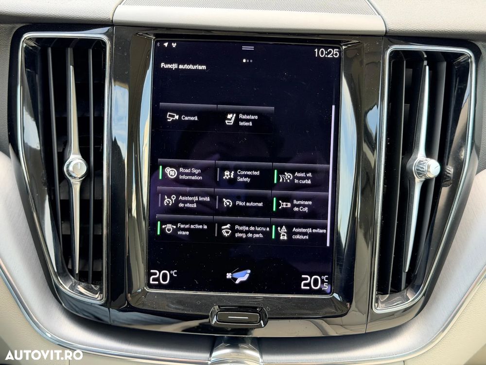 Volvo XC 60 B4 D AWD Geartronic Momentum Pro - 23