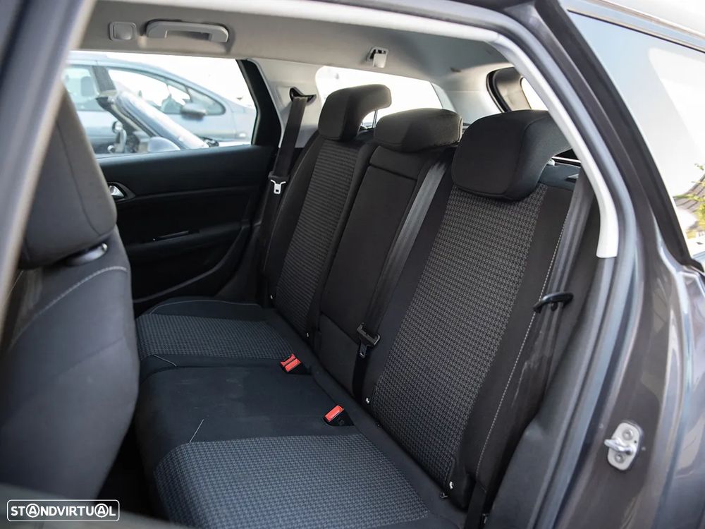 Peugeot 308 SW - 13