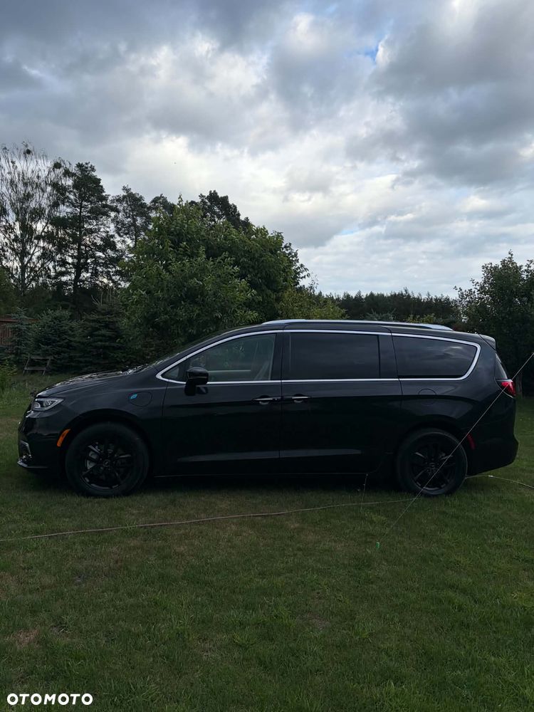 Chrysler Pacifica - 9