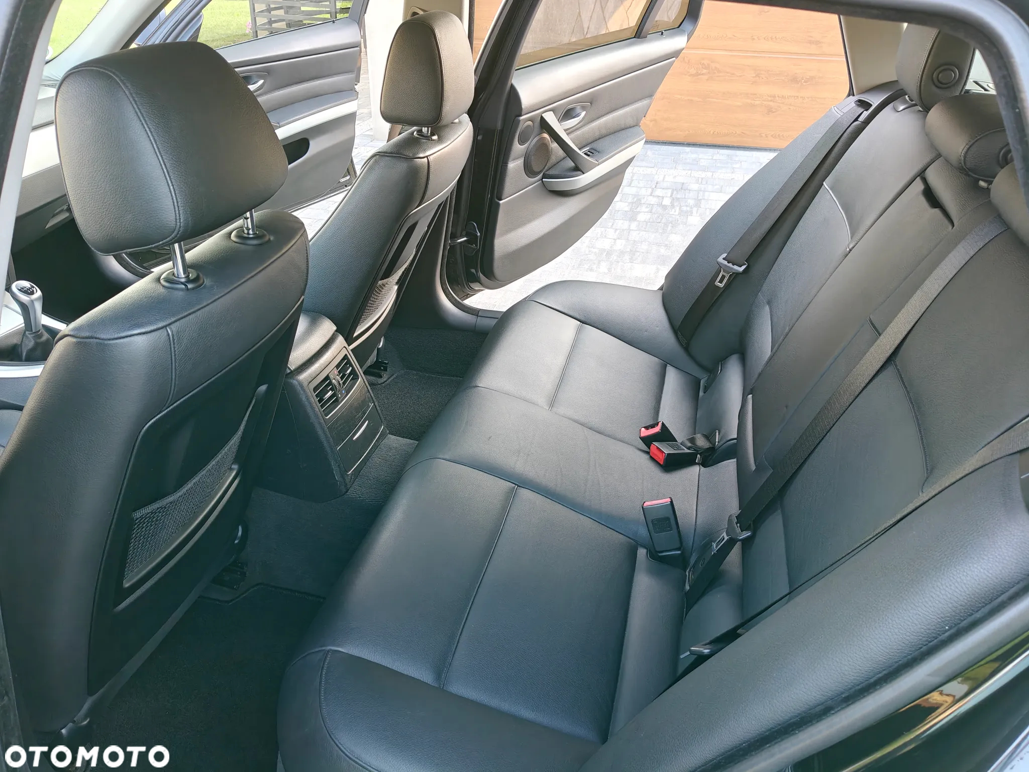 BMW Seria 3 325i - 15