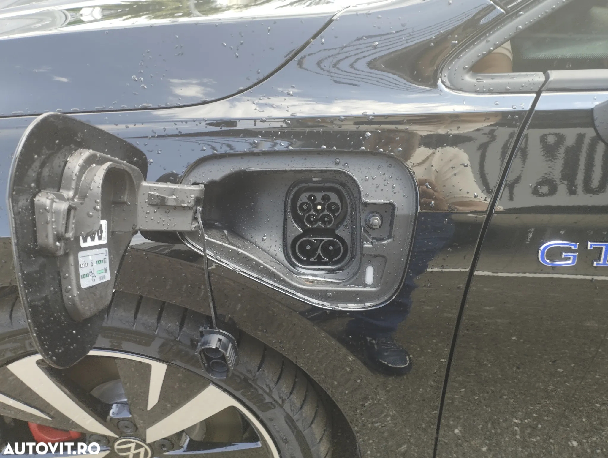Volkswagen Golf GTE - 12