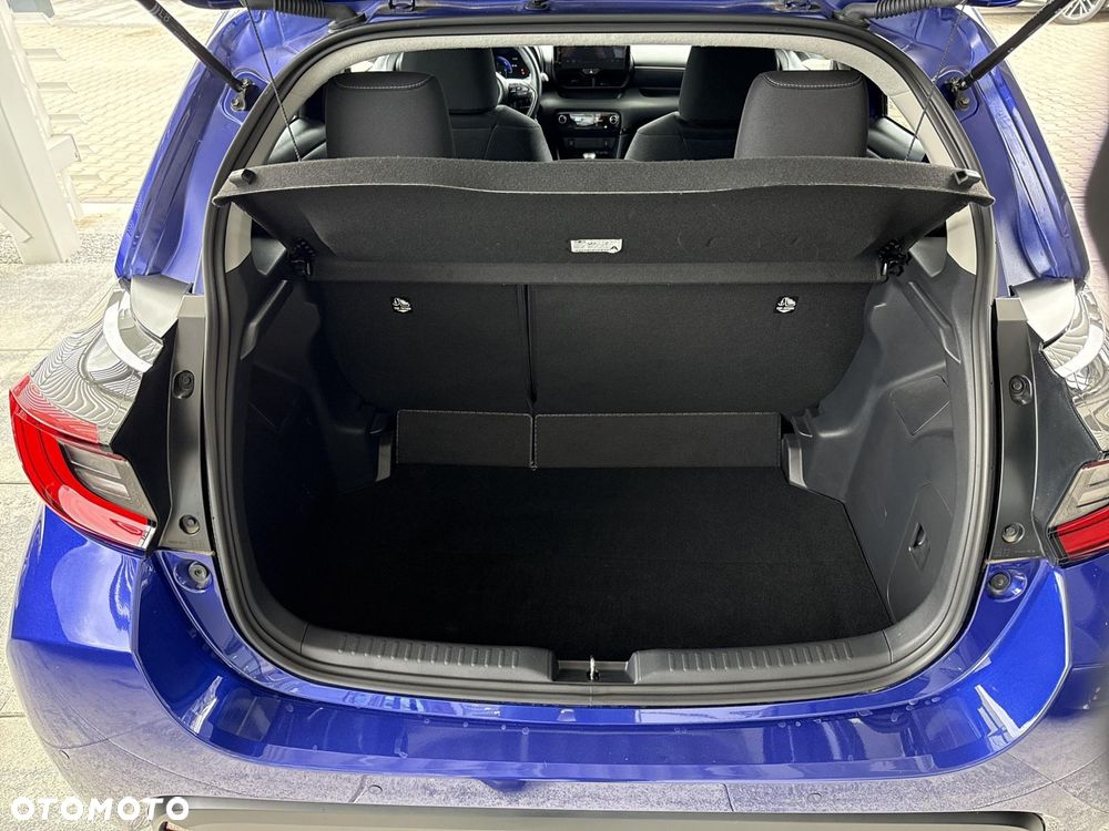 Toyota Yaris Hybrid 1.5 Style - 13