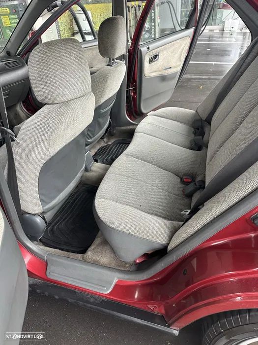 Honda Civic 1.6 ESi - 9