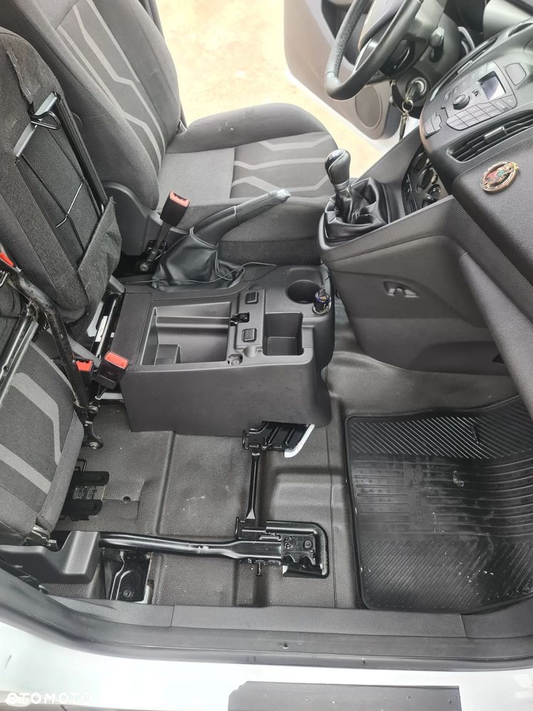 Ford transit connect L2 - 13