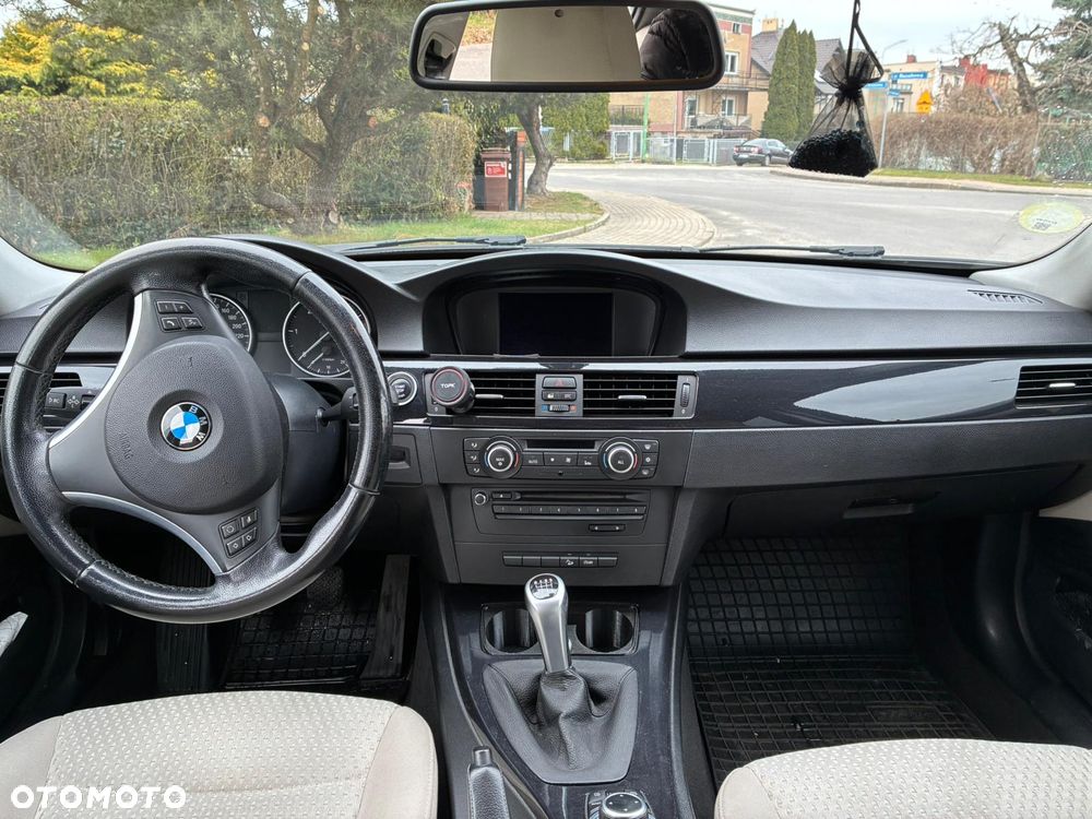 BMW Seria 3 320d - 5