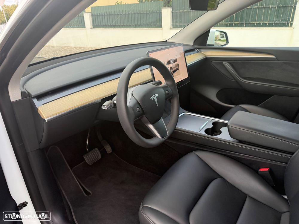 Tesla Model Y Tração Traseira - 14