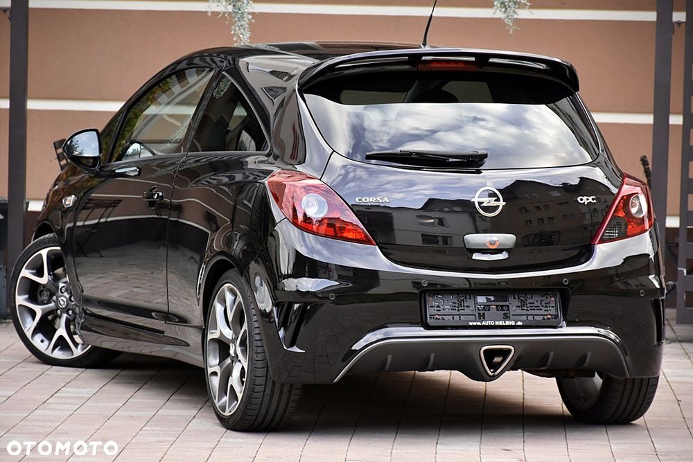 Opel Corsa 1.6 Turbo OPC - 3