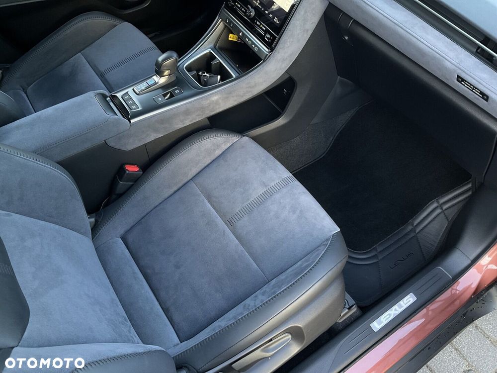 Lexus LBX 1.5 Hybrid Original Edition - 10