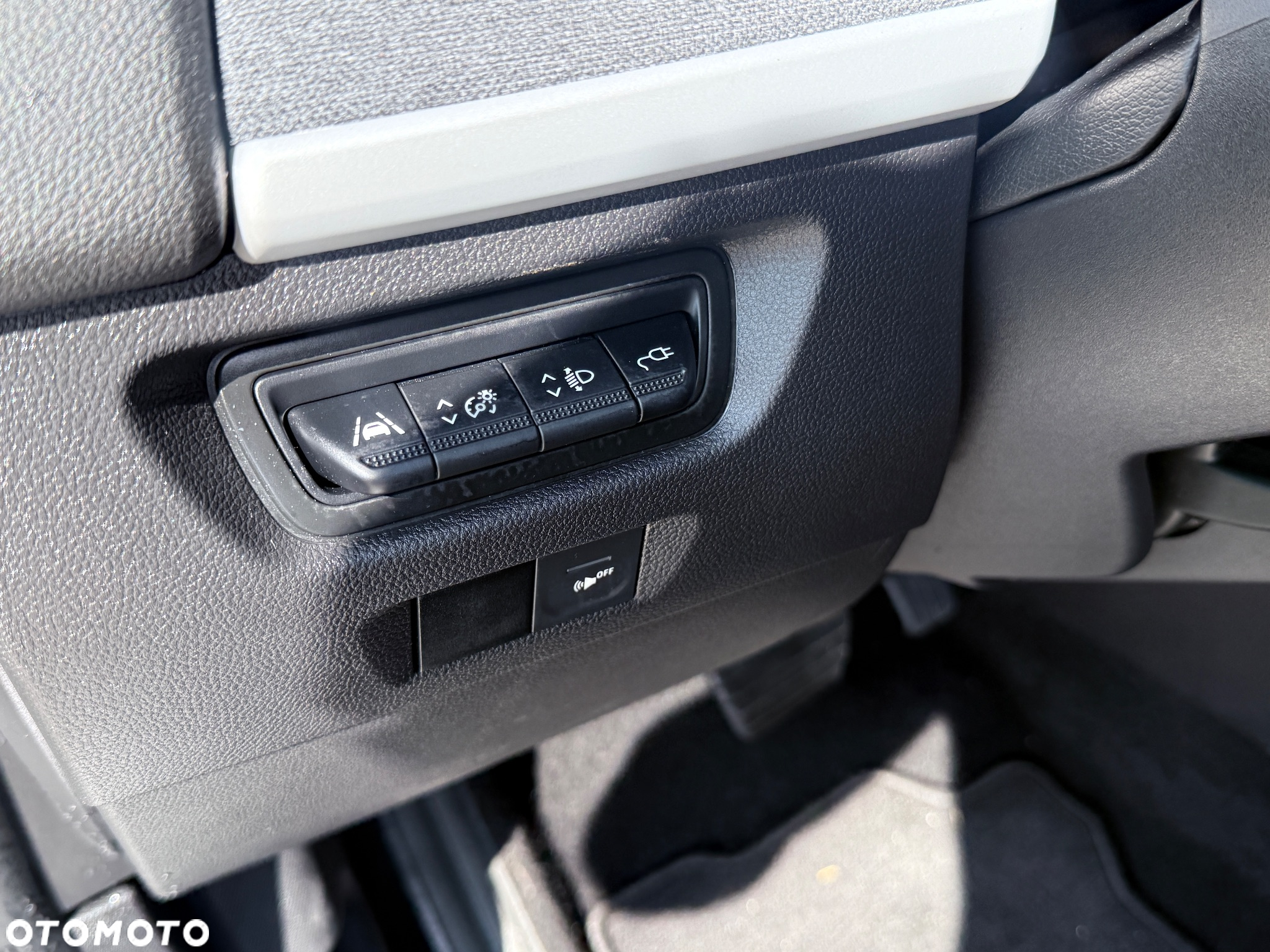 Renault Zoe R135 Z.E 50 Zen - 13
