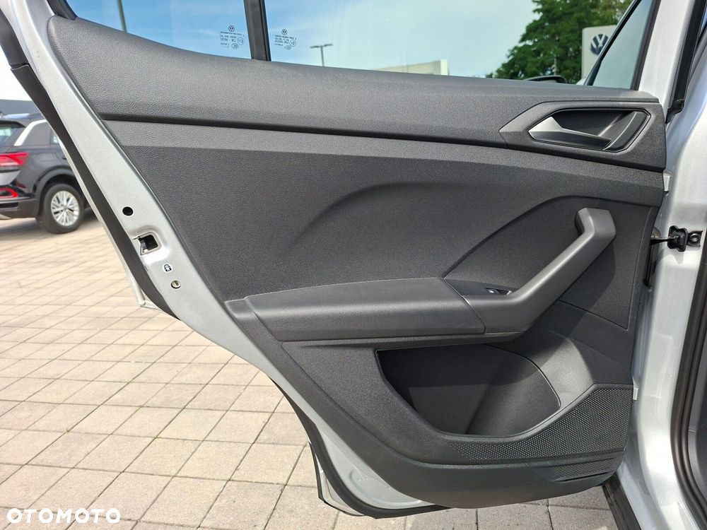 Volkswagen T-Cross - 12