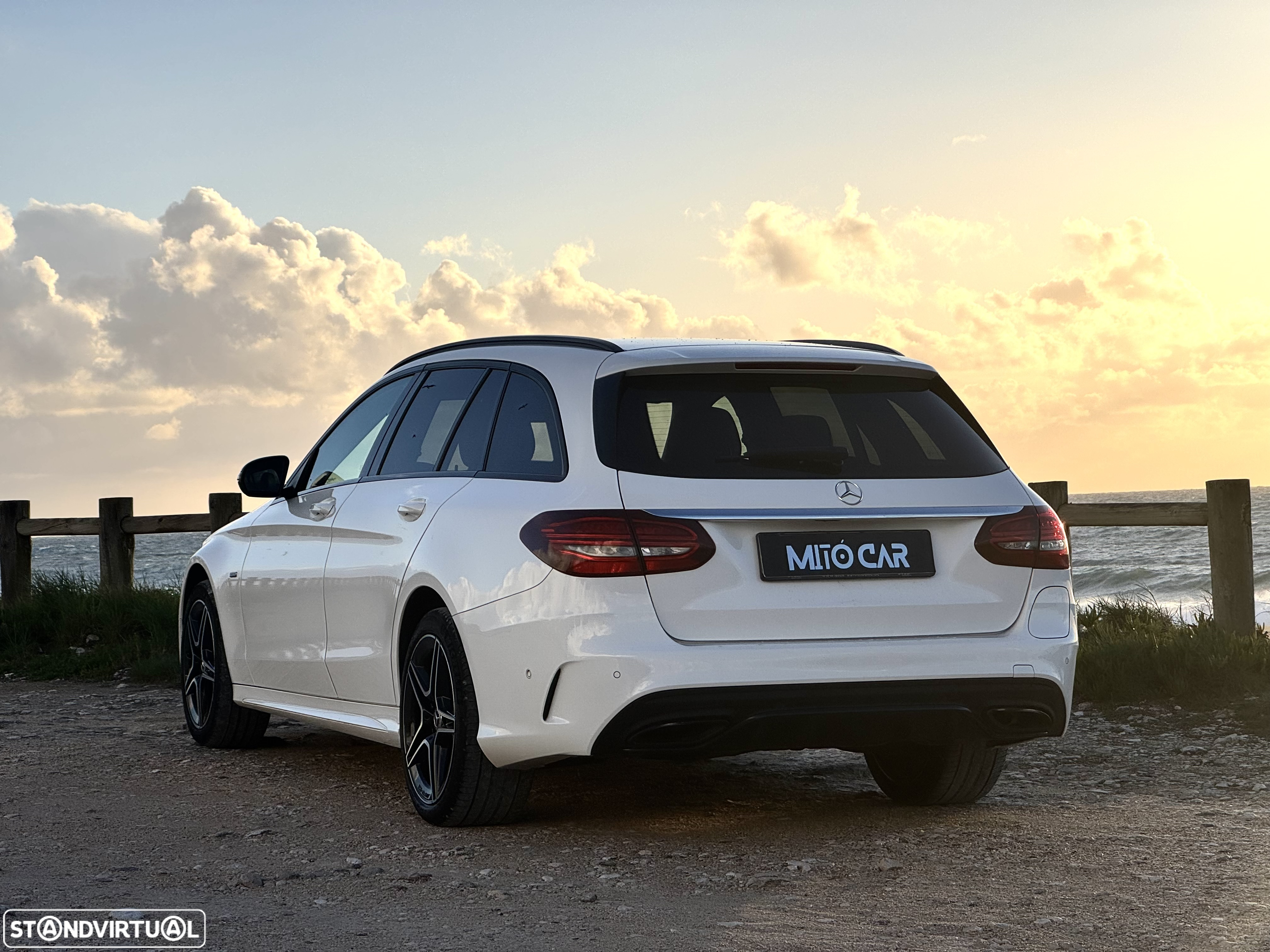 Mercedes-Benz C 300 e AMG Line - 4