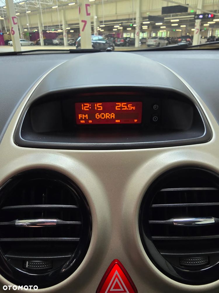 Opel Corsa 1.2 16V Enjoy - 22