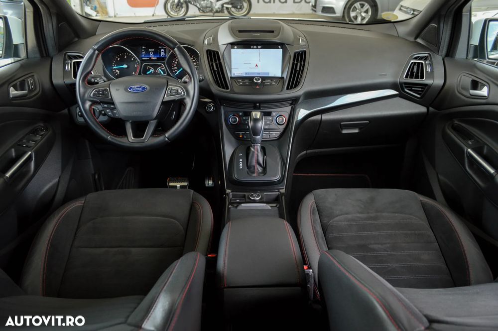 Ford Kuga 2.0 TDCi 2x4 Aut. ST-Line - 6