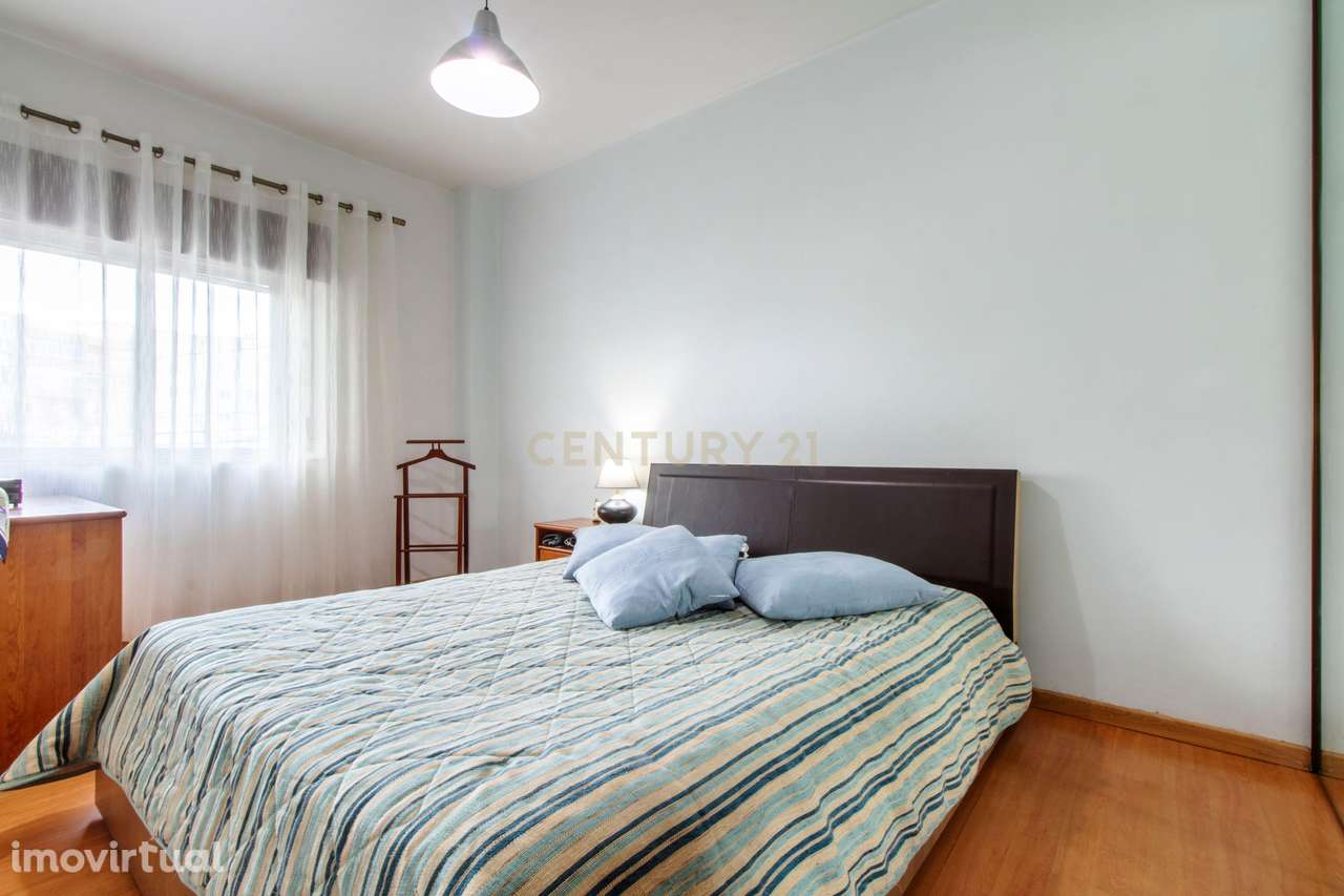 Apartamento T3 com GARAGEM no Feijó - Grande imagem: 3/35