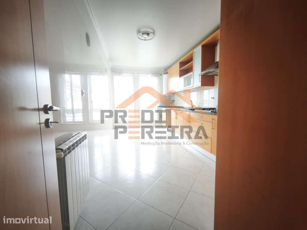 Situado no Porto da Paiã, Odivelas - T3 com box - Grande imagem: 5/25