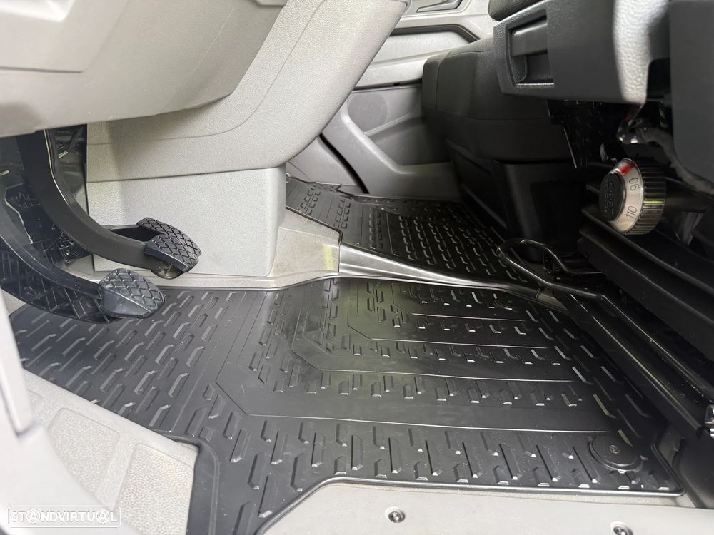 VW CRAFTER 35 2.0 TDI BLUEMOTION L3H3 140 CV - 20