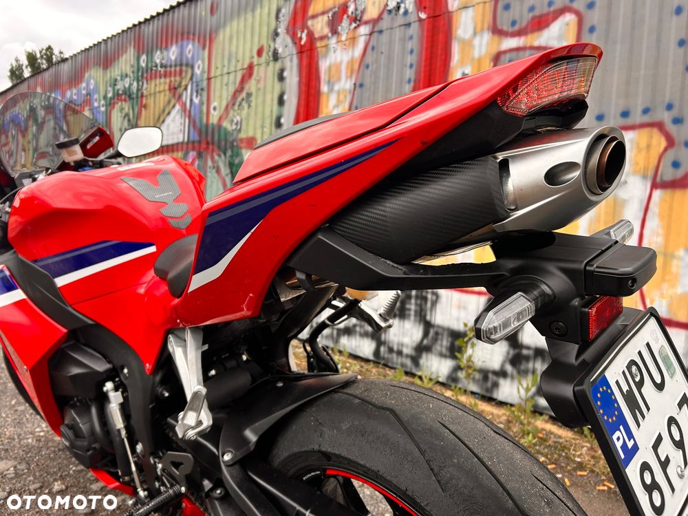 Honda CBR - 15