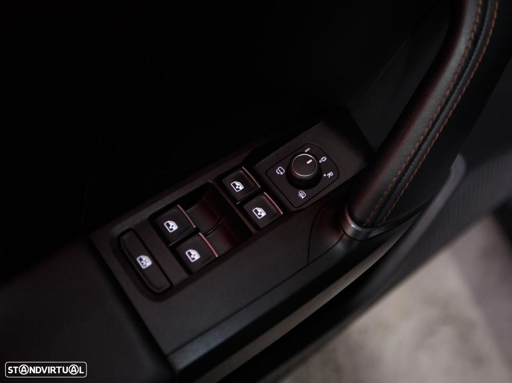 Cupra Formentor 2.0 TSI DSG 4Drive VZ - 35