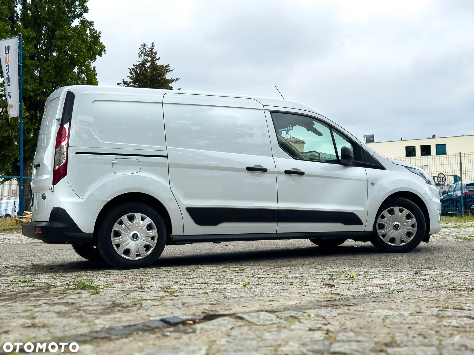 Ford Transit Connect - 9