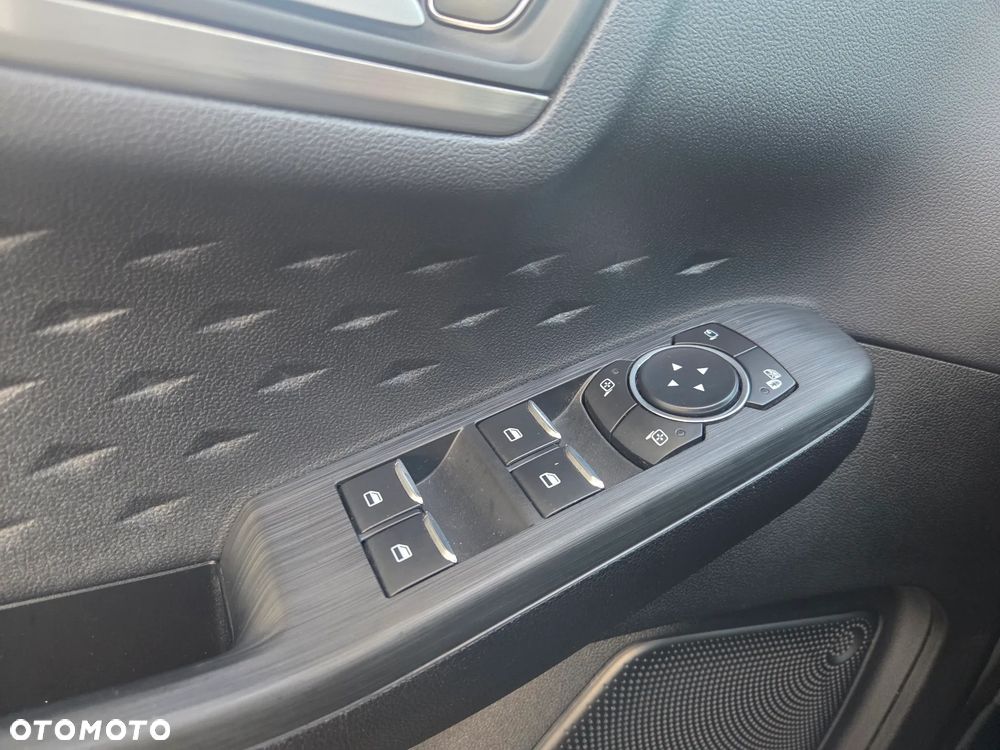 Ford Kuga 2.0 EcoBlue mHEV FWD Titanium - 34