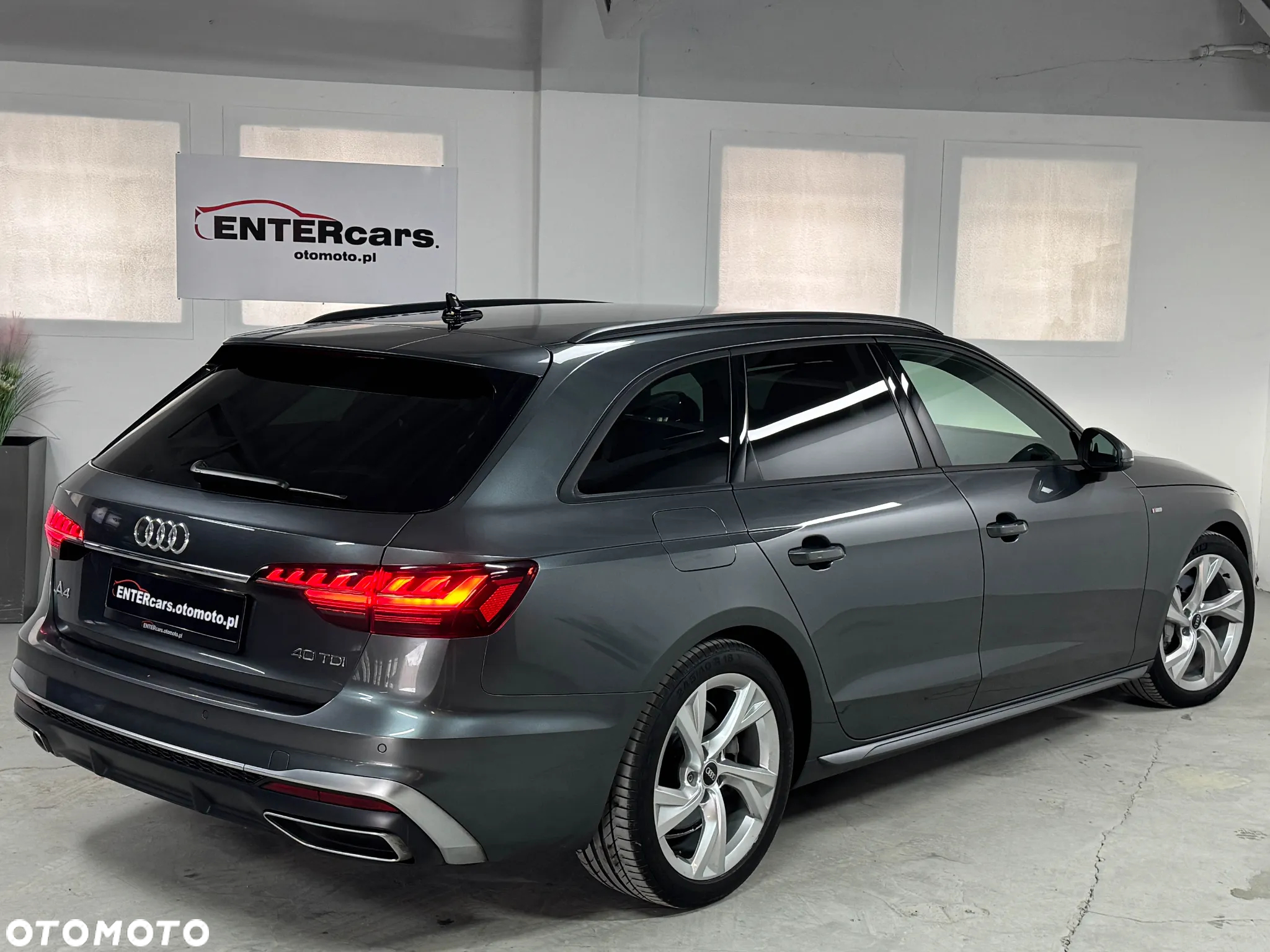 Audi A4 Avant 40 TDI S tronic S line - 5