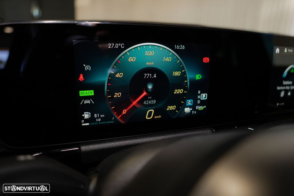 Mercedes-Benz GLA 250 e AMG Line - 34